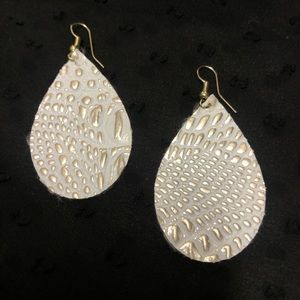 White leather teardrop earrings